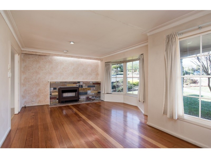 7 Sweetland Road, Mooroolbark VIC 3138