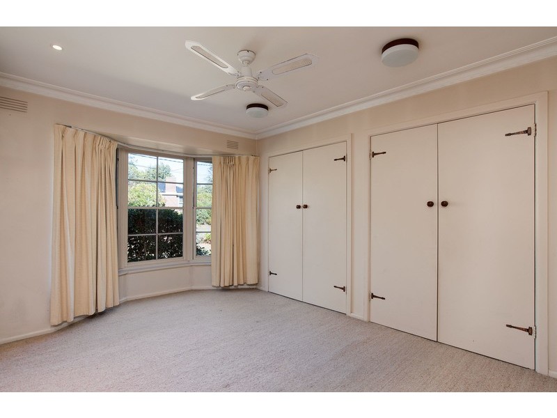 7 Sweetland Road, Mooroolbark VIC 3138