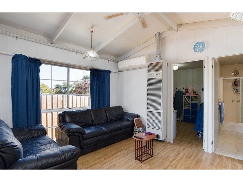7 Sweetland Road, Mooroolbark VIC 3138