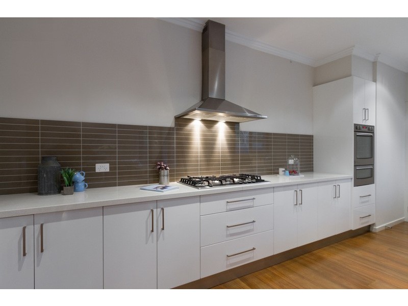 25a Shakespeare Avenue, Mooroolbark VIC 3138