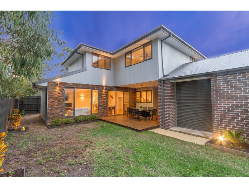 25a Shakespeare Avenue, Mooroolbark VIC 3138