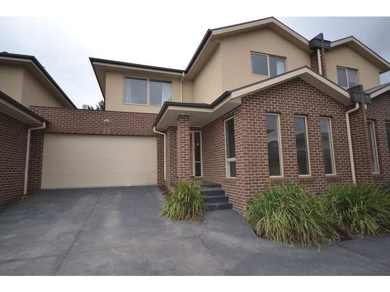 2/4-6 Cambridge Road, Mooroolbark VIC 3138