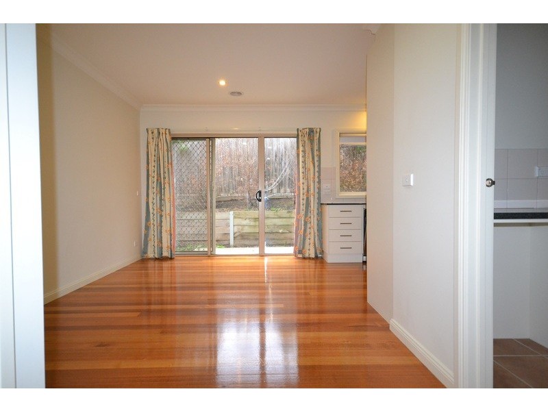 2/4-6 Cambridge Road, Mooroolbark VIC 3138