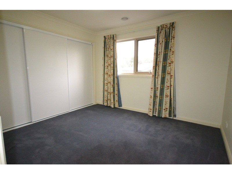2/4-6 Cambridge Road, Mooroolbark VIC 3138