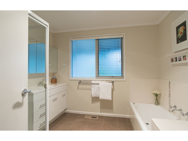 3 Raleigh Street, Seville VIC 3139