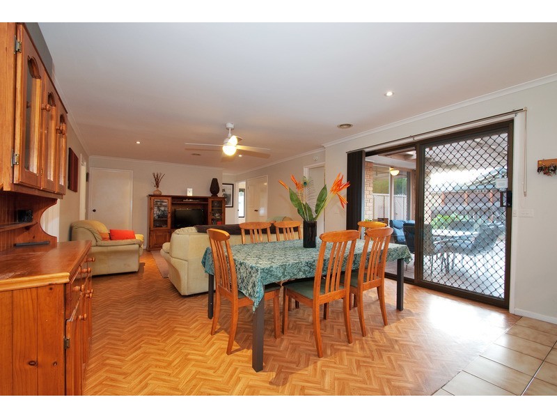 7 Blaxland Court, Mooroolbark VIC 3138