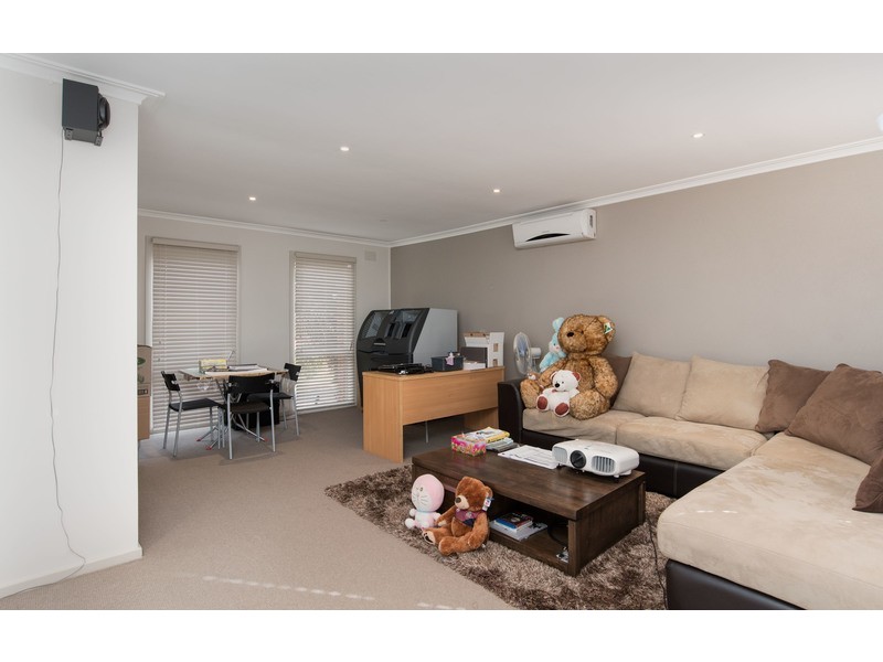 7 Eastwood Crescent, Mooroolbark VIC 3138