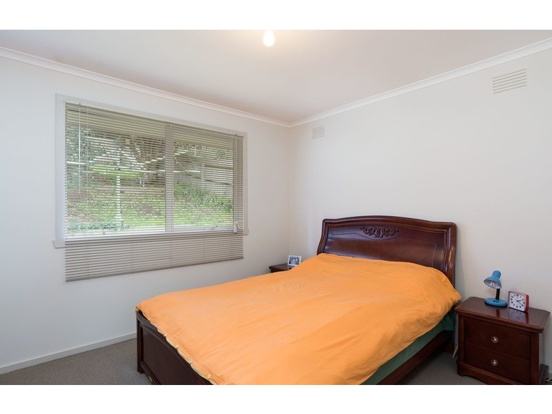 7 Eastwood Crescent, Mooroolbark VIC 3138