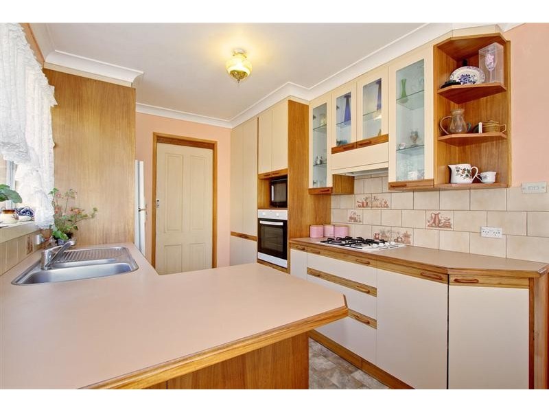 30 Zina Grove, Mooroolbark VIC 3138