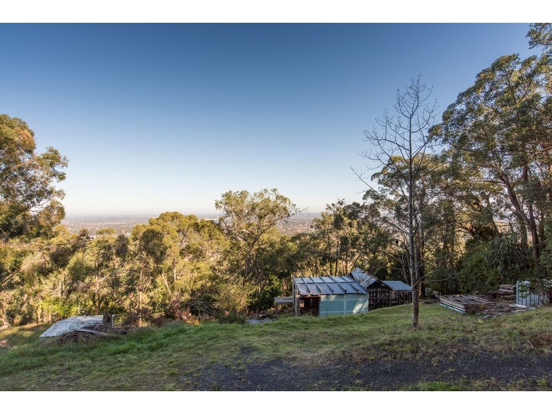 10 Arbor Avenue, Ferntree Gully VIC 3156