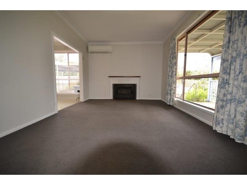 6 Lusher Road, Croydon VIC 3136