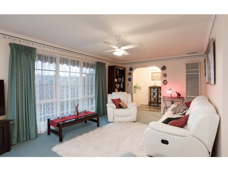 5 Westall Court, Mooroolbark VIC 3138