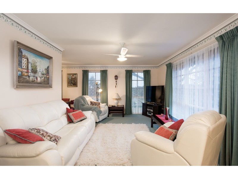 5 Westall Court, Mooroolbark VIC 3138