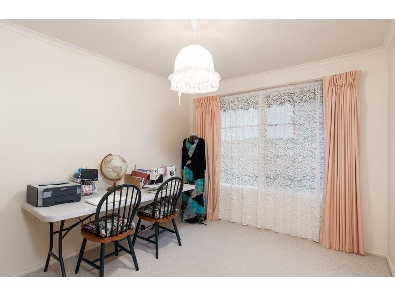 5 Westall Court, Mooroolbark VIC 3138