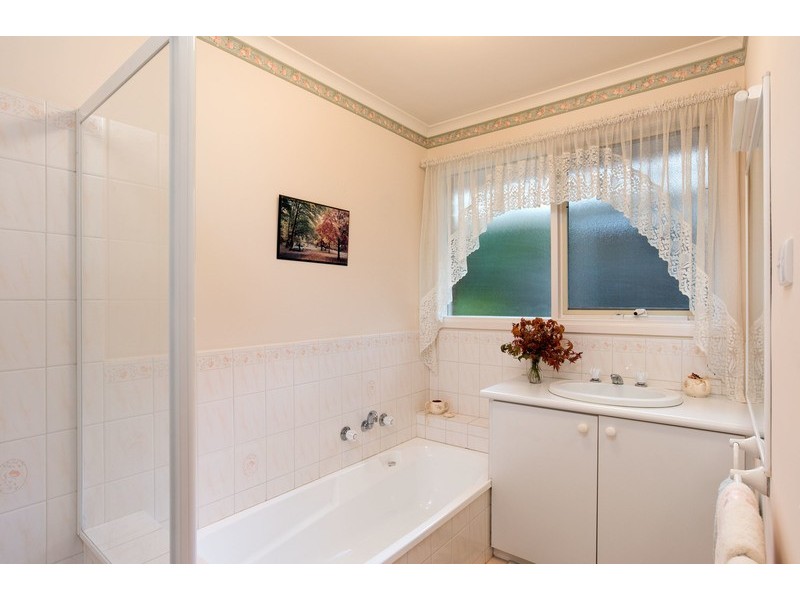5 Westall Court, Mooroolbark VIC 3138