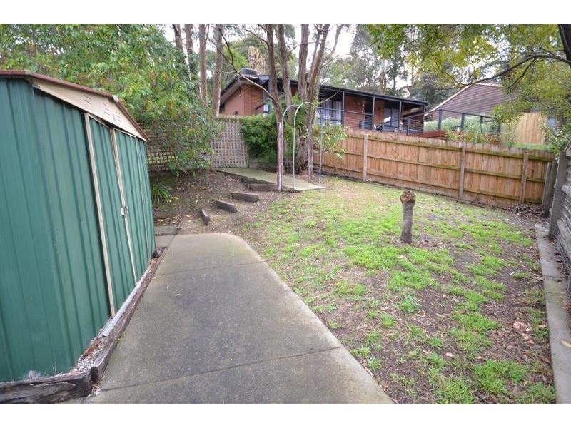 16 Landara Court, Mooroolbark VIC 3138