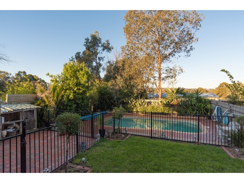 50 Lyons Road, Croydon North VIC 3136