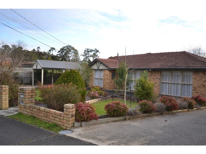 49 Pembroke Road, Mooroolbark VIC 3138
