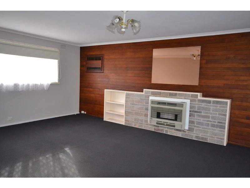 49 Pembroke Road, Mooroolbark VIC 3138