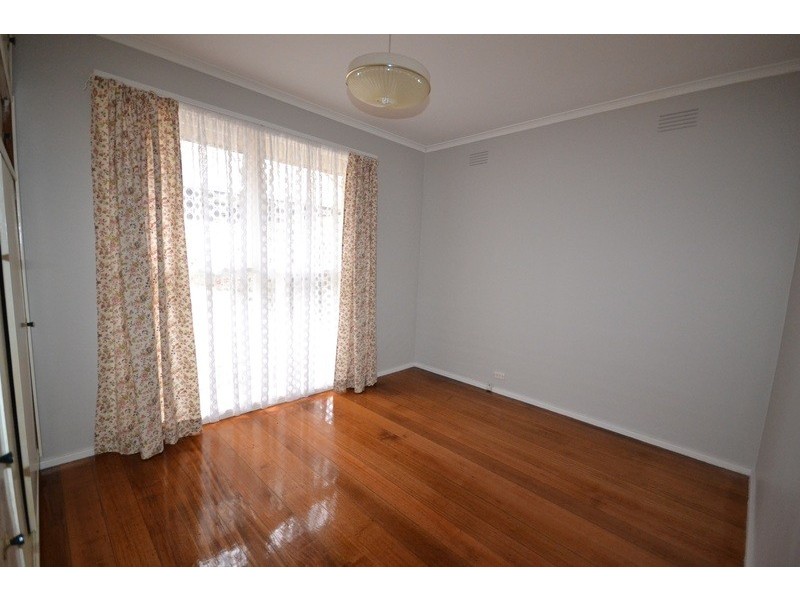 49 Pembroke Road, Mooroolbark VIC 3138