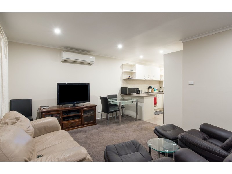 4/5 Felix Grove, Mooroolbark VIC 3138