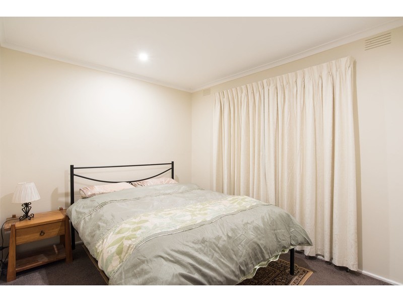 4/5 Felix Grove, Mooroolbark VIC 3138