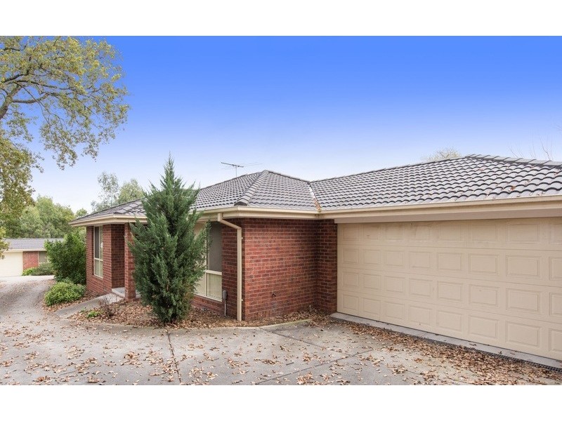 2/12 Ryland Avenue, Croydon VIC 3136