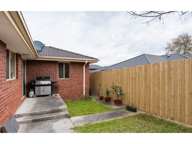 2/12 Ryland Avenue, Croydon VIC 3136