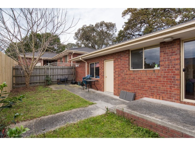 2/12 Ryland Avenue, Croydon VIC 3136