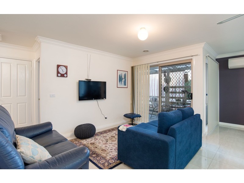 2 St James Park Rise, Mooroolbark VIC 3138