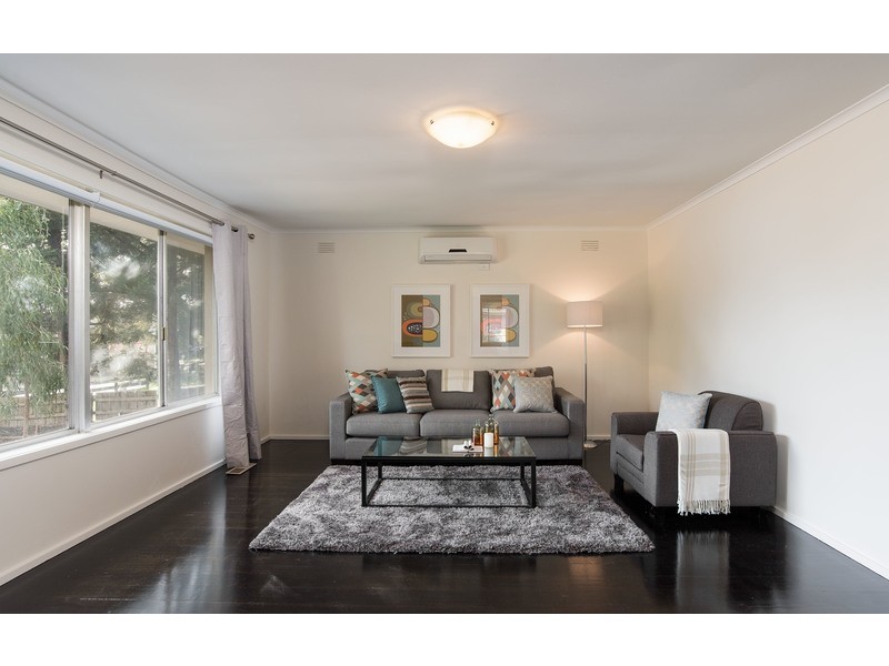 38 Blackburn Road, Mooroolbark VIC 3138