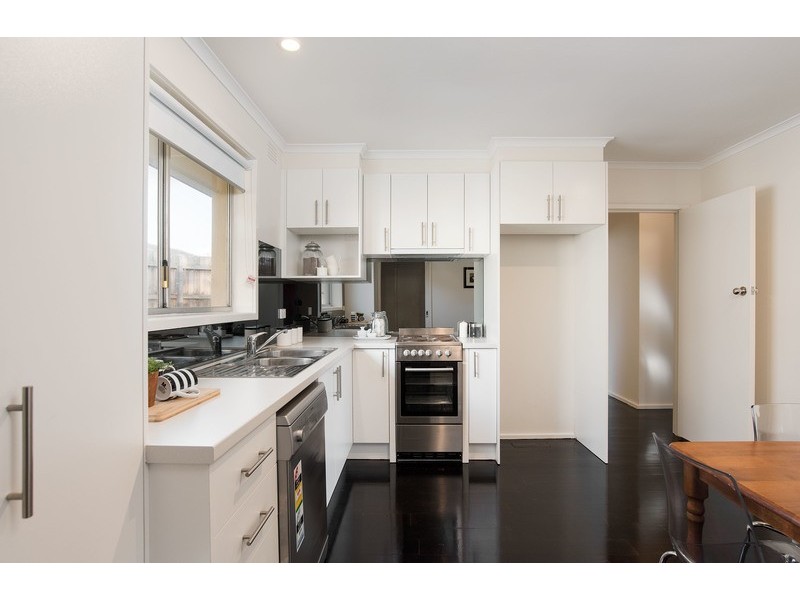 38 Blackburn Road, Mooroolbark VIC 3138