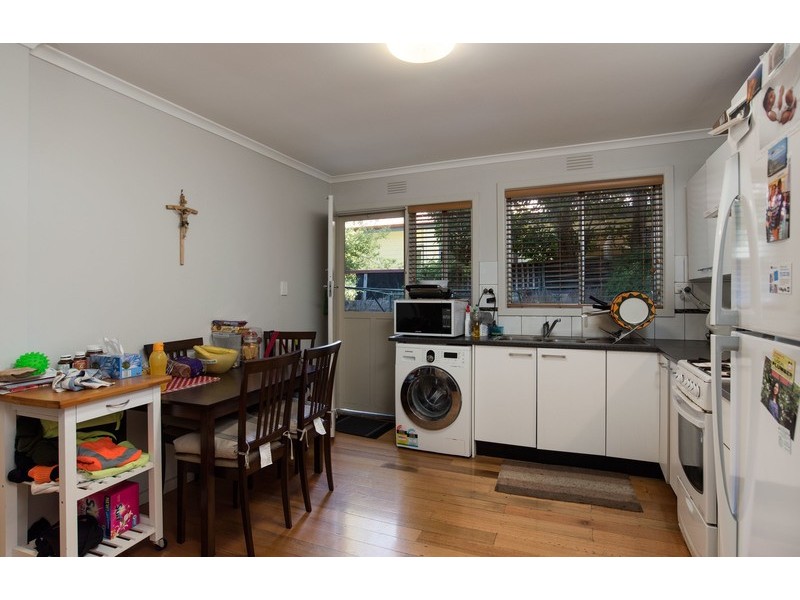 2/6 Stirling Road, Croydon VIC 3136