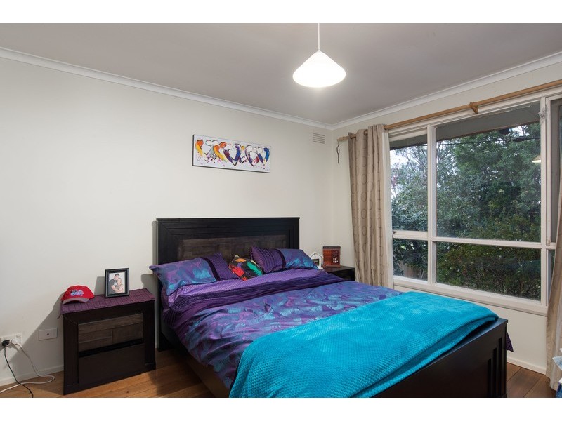 37 Sevenoaks Avenue, Croydon VIC 3136