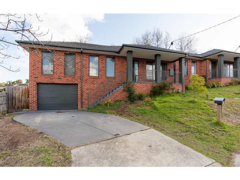 7b Central Avenue, Mooroolbark VIC 3138