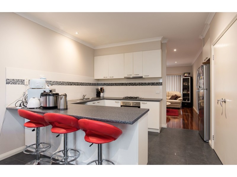 7b Central Avenue, Mooroolbark VIC 3138