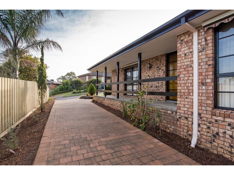 20 Ashton Avenue, Mooroolbark VIC 3138