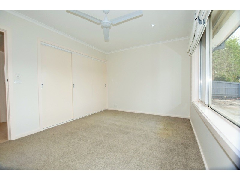 10 Lucas Avenue, Kilsyth VIC 3137