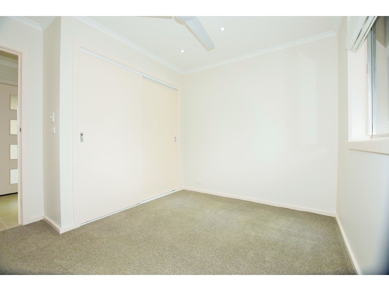 10 Lucas Avenue, Kilsyth VIC 3137