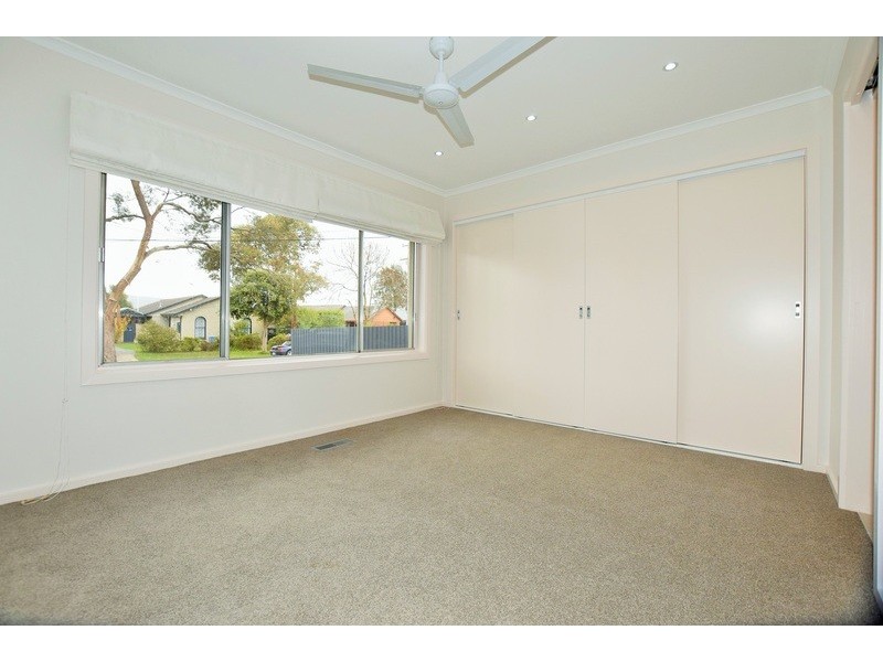 10 Lucas Avenue, Kilsyth VIC 3137