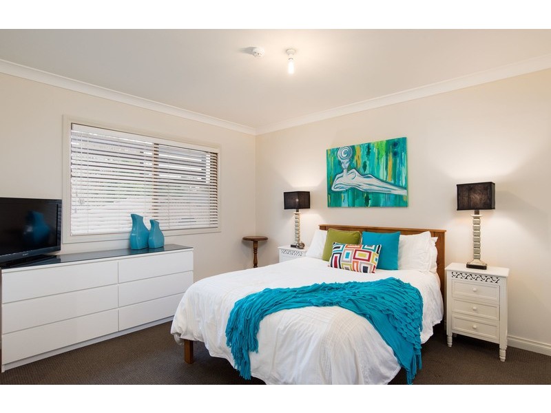 6/4 Springfield Avenue, Croydon VIC 3136