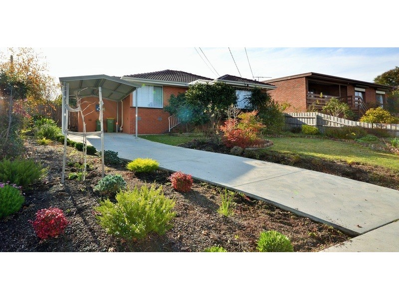23 Kipling Avenue, Mooroolbark VIC 3138