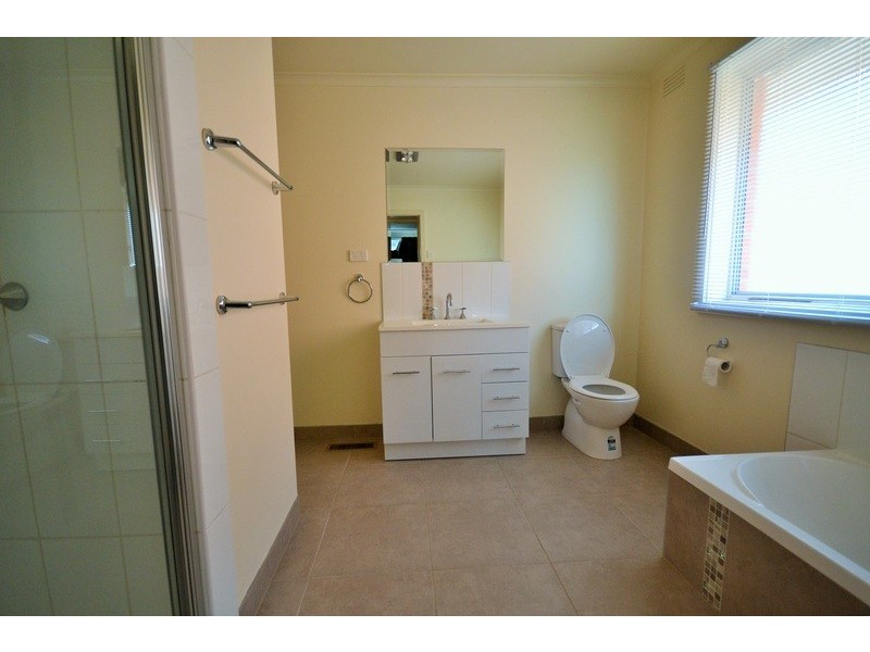 23 Kipling Avenue, Mooroolbark VIC 3138