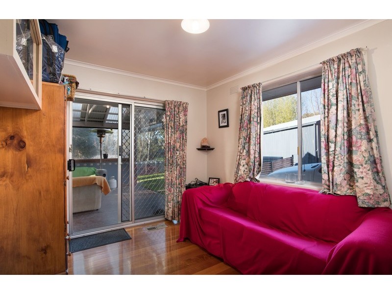 50 Greenslopes Drive, Mooroolbark VIC 3138