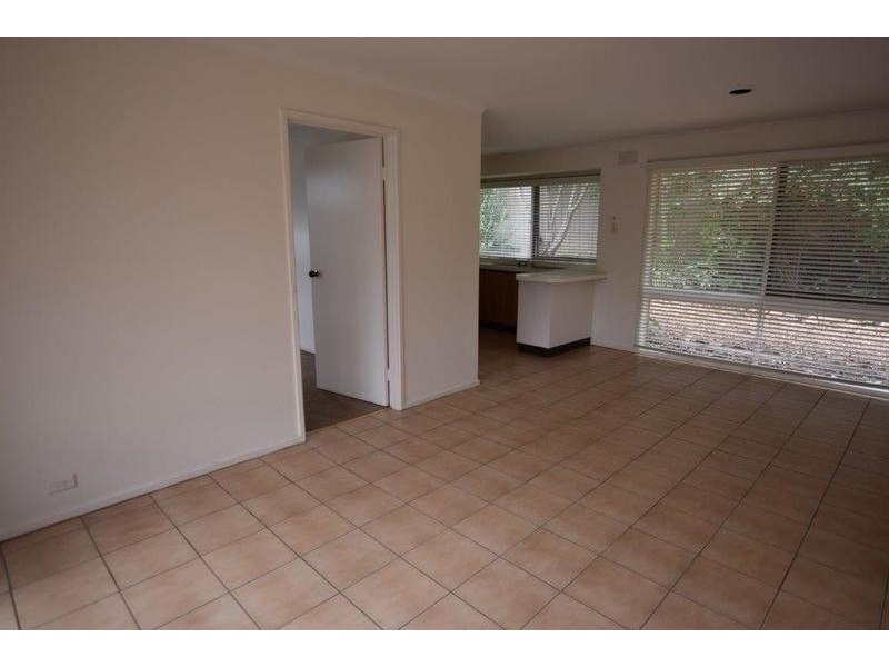 4 Peachwood Place, Croydon Hills VIC 3136