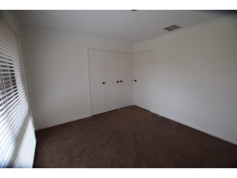 4 Peachwood Place, Croydon Hills VIC 3136