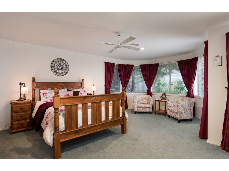 17 Kirkford Drive, Mooroolbark VIC 3138