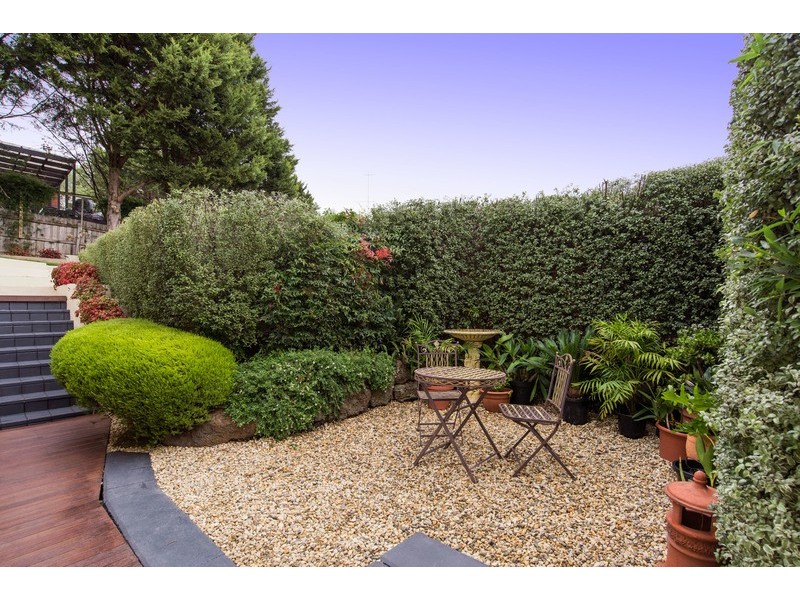 17 Kirkford Drive, Mooroolbark VIC 3138