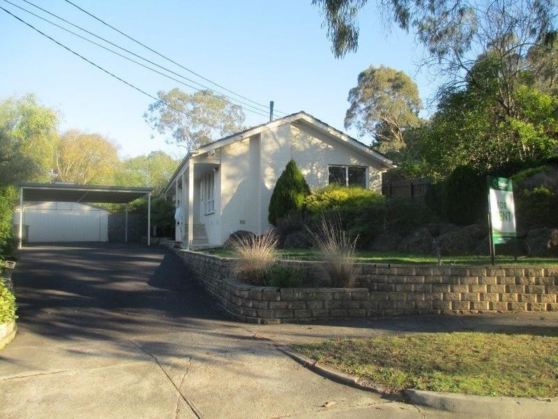 10 Brenda Court, Croydon VIC 3136