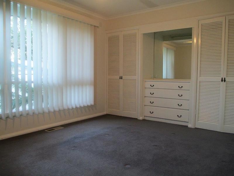 10 Brenda Court, Croydon VIC 3136
